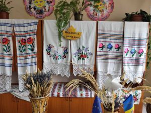 Decada valorilor naționale